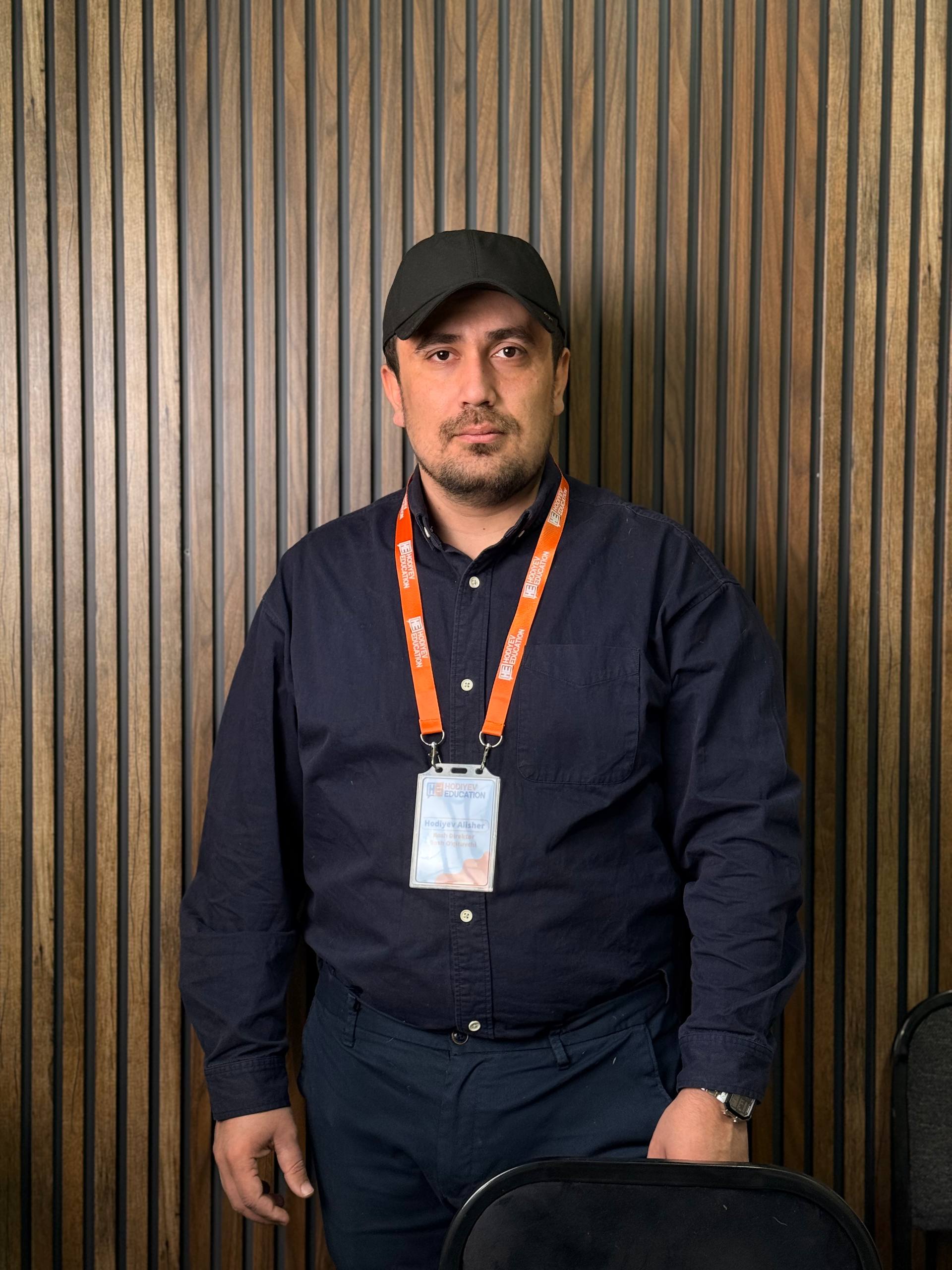 Ona tili milliy sertifikat kursi ustozi - professional o'qituvchi